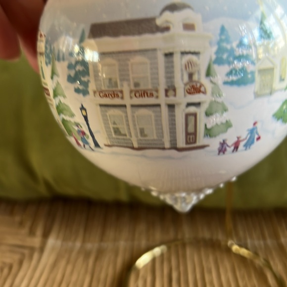 Hallmark 2008 Porcelain Houses on Main Street Ornament - No Box - Picture 4 of 9